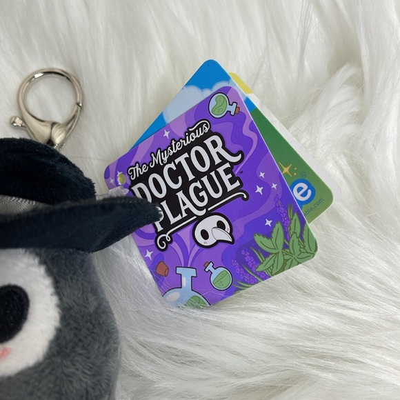 NEW! DOCTOR PLAGUE SQUISHABLE KEY CHAIN - Picture 2 of 5